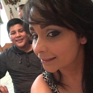 Meet your Posher, Anabel